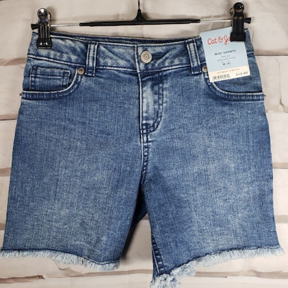 NWT Girls  Cat & Jack Midi Blue Denim Shorts size M\8